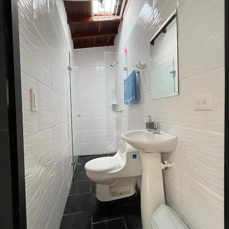Apartamento Amoblado Sector Laureles-Estadio Hasta 6 Personas - Praga Medellin Exterior photo