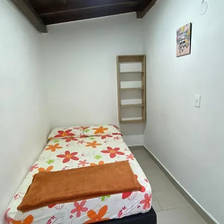 Apartamento Amoblado Sector Laureles-Estadio Hasta 6 Personas - Praga Medellin Exterior photo