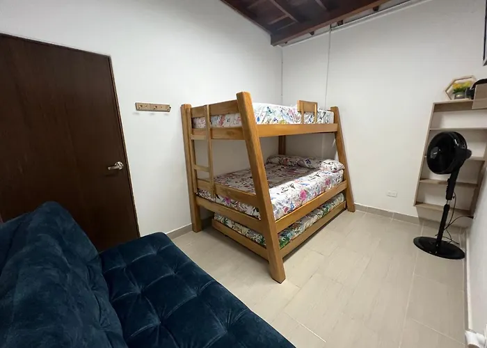 Apartamento Amoblado Sector Laureles-Estadio Hasta 6 Personas - Praga